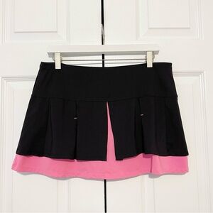 Lucky in Love Tennis Skort Skirt Large Black Pink Pleated Golf Pickleball Active